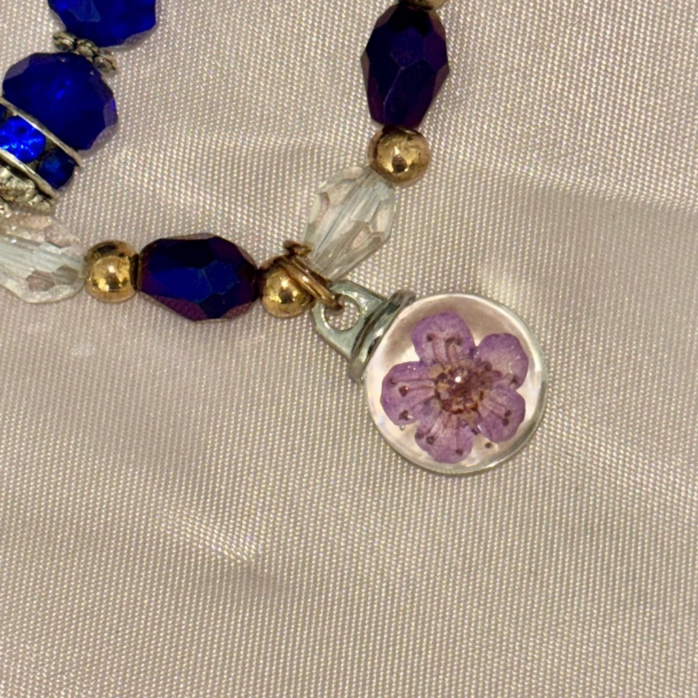 Set of Blue Beaded Bracelets with Dried Flower- New - Picture 4 of 5